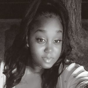 Meet your Posher, Leola